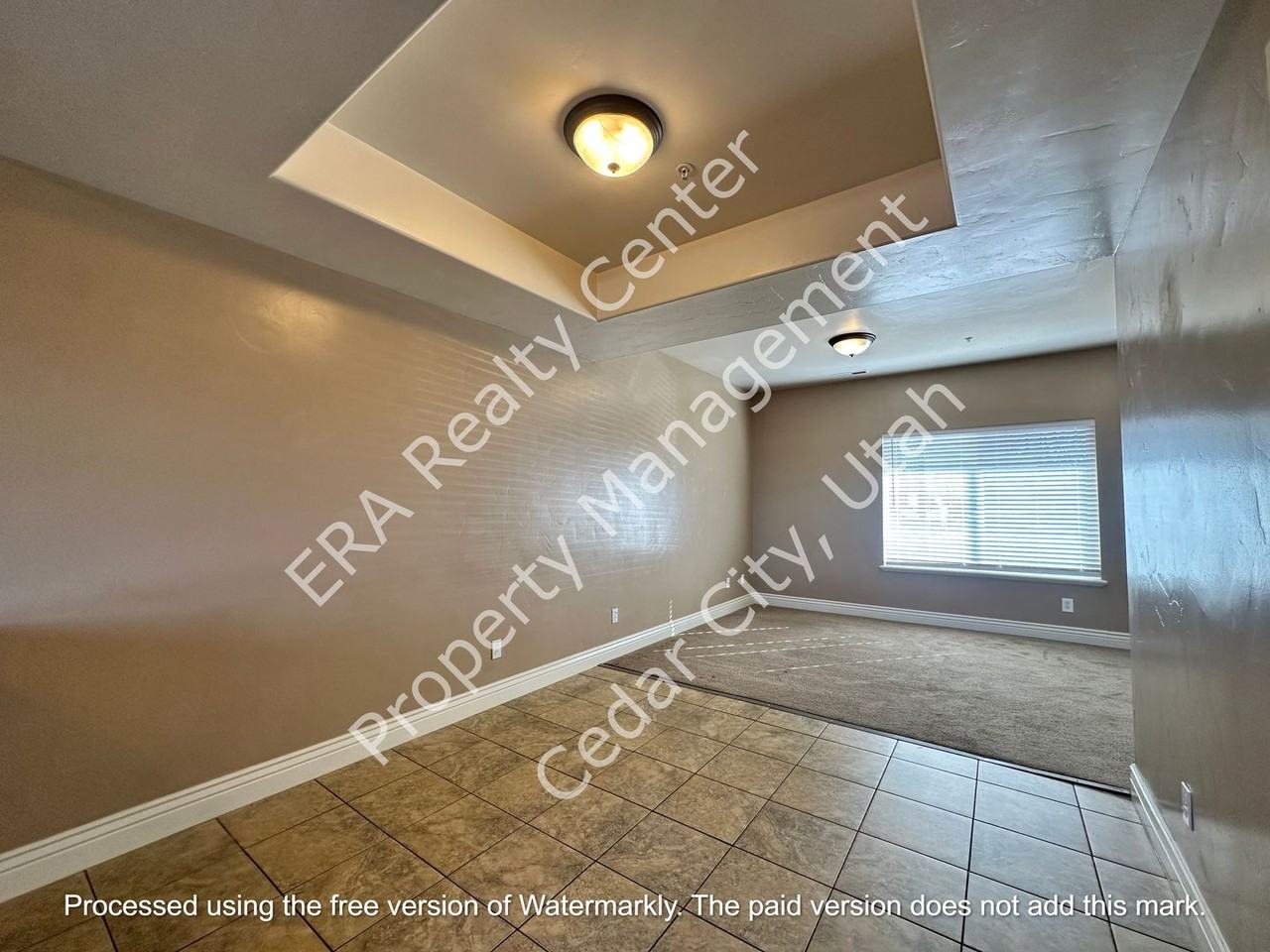 576 W 1045 N - Photo 6 of 25