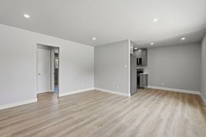 featured image of 381 Riverside Dr