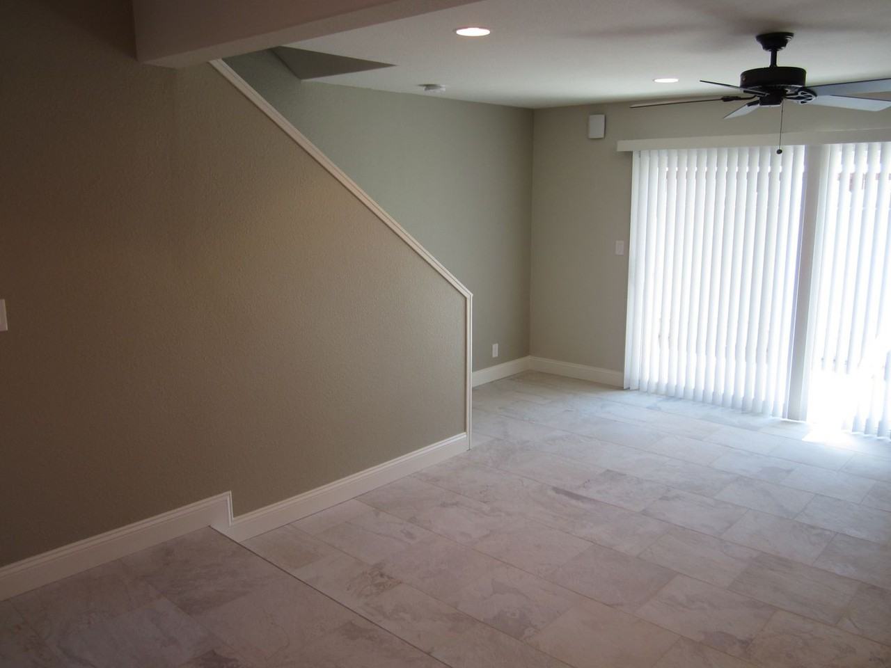 138 Rainbow Ct - Photo 6 of 37