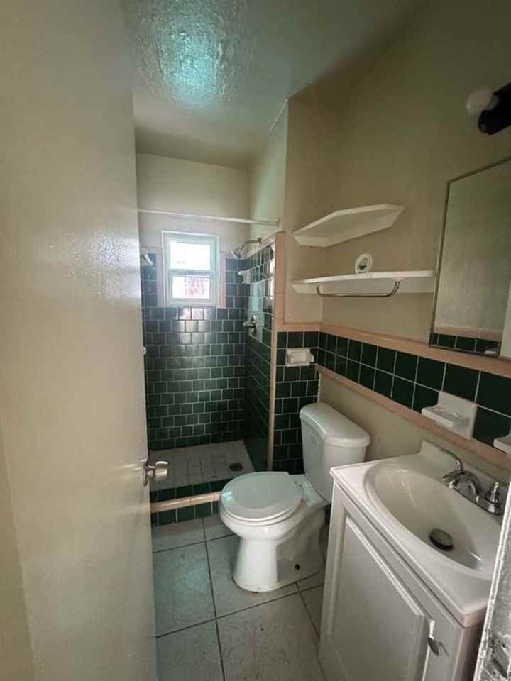 1416 Nw 4th St - Photo 6 of 9