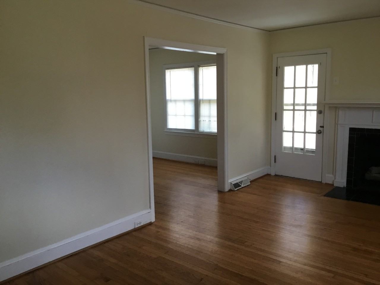 1035 Candlewood Ln - Photo 3 of 21