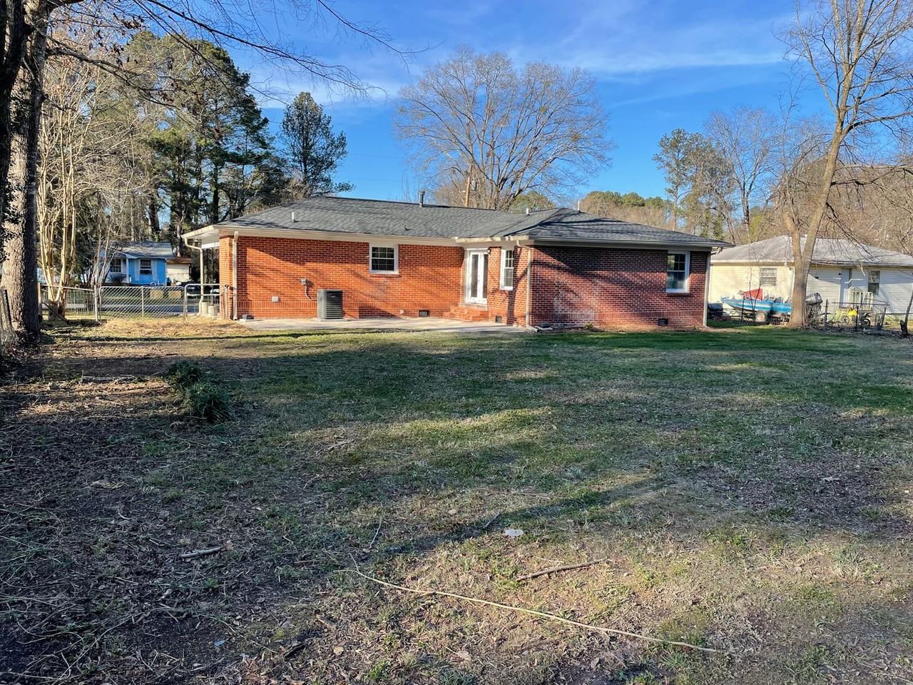 65 Rooney Rd Sw - Photo 4 of 26