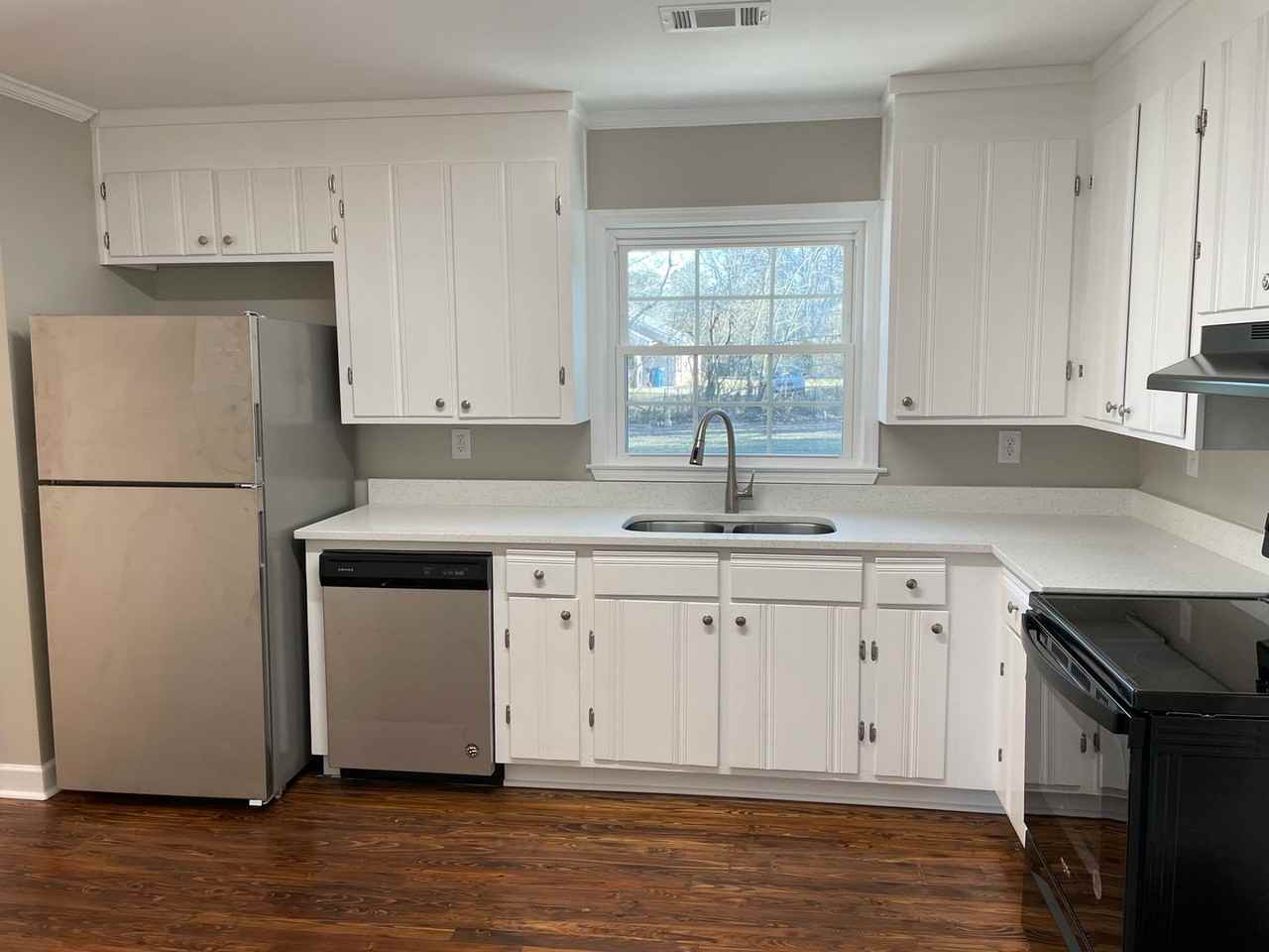 65 Rooney Rd Sw - Photo 6 of 26