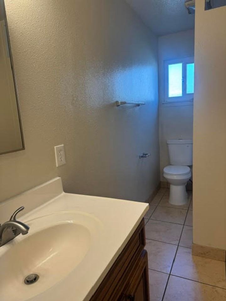 710 Ripona Ave - Photo 6 of 8