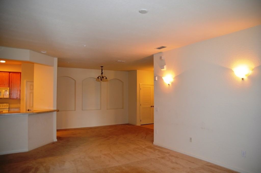 3301 Whitestone Cir - Photo 2 of 10