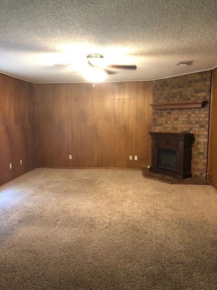1208 Alpine St - Photo 2 of 12