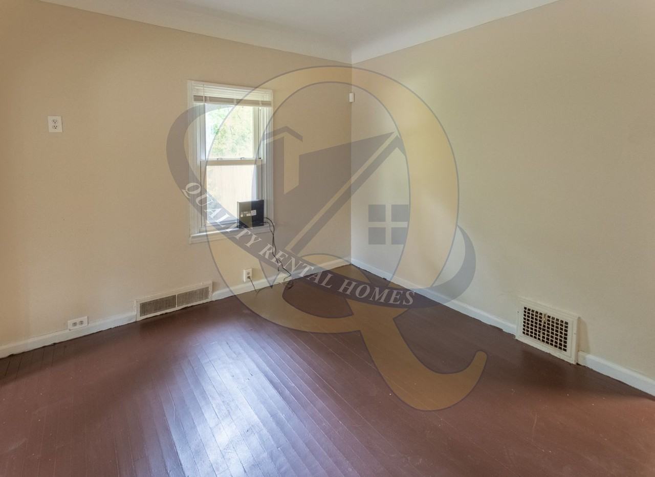 635 Simcoe Ave - Photo 7 of 16