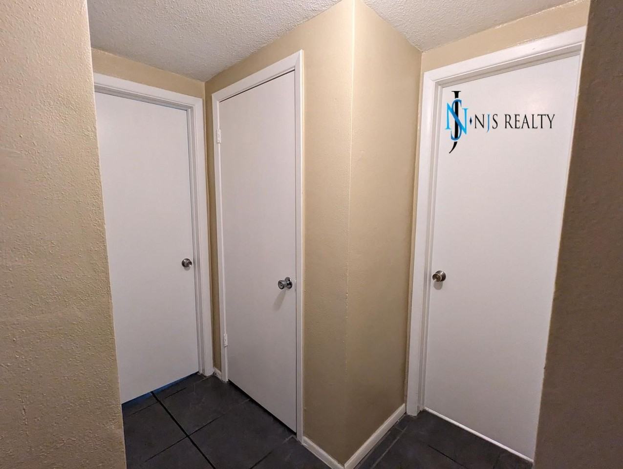 3136 Pinon Dr - Photo 7 of 20