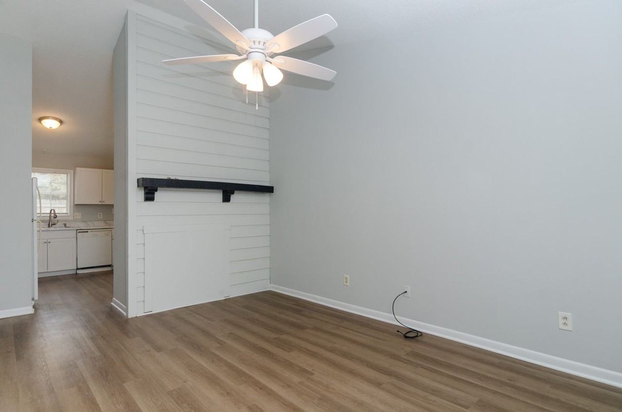 819 Varsity Dr - Photo 6 of 16