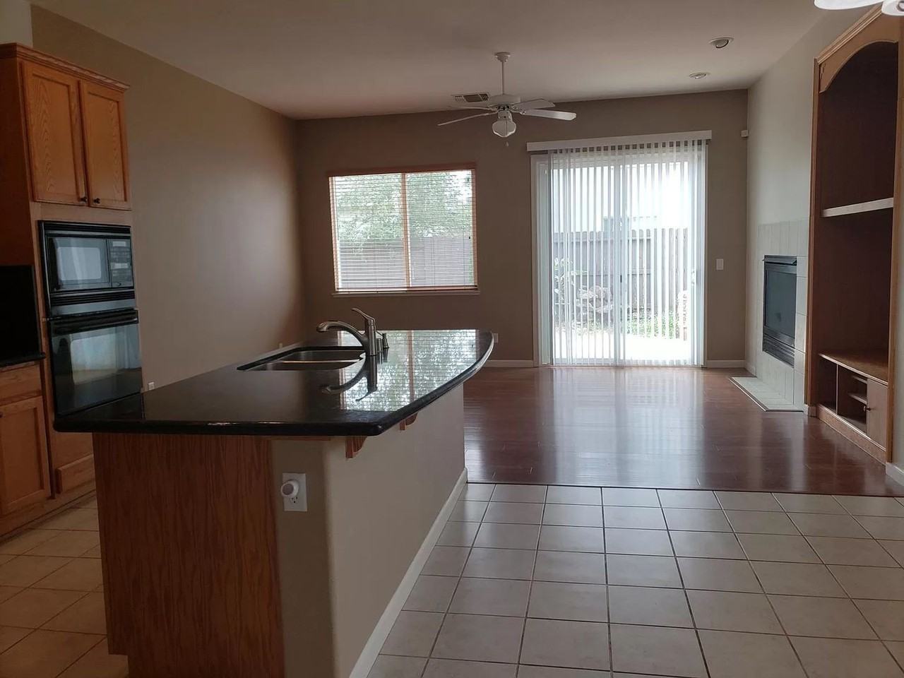 11858 Larisa Way - Photo 6 of 11