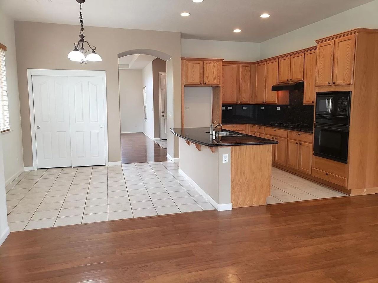 11858 Larisa Way - Photo 7 of 11