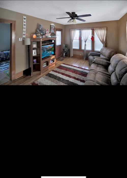 907 N Washington St - Photo 2 of 8