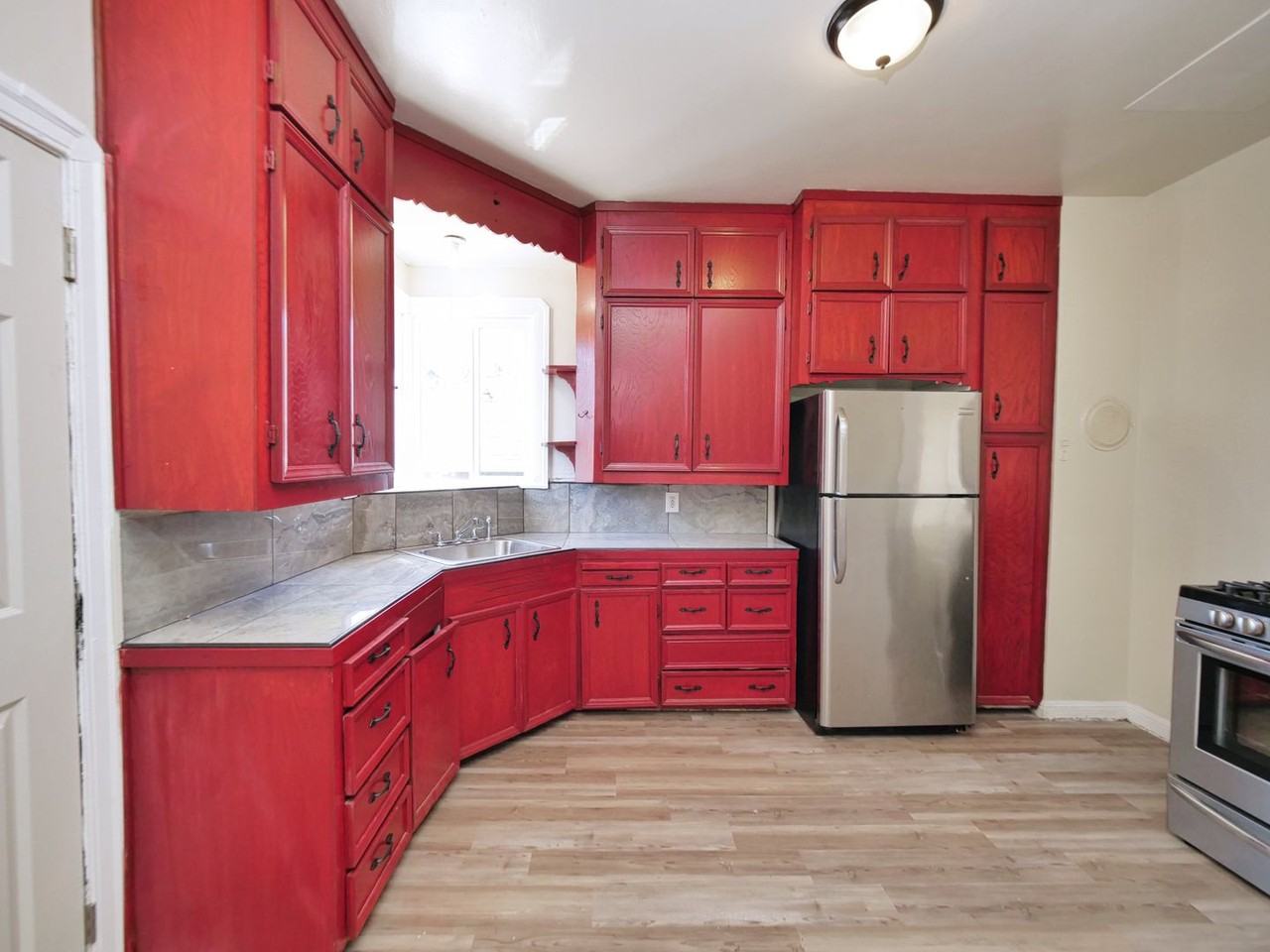 1475 70th Ave - Photo 5 of 11