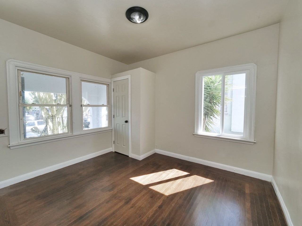 1475 70th Ave - Photo 6 of 11