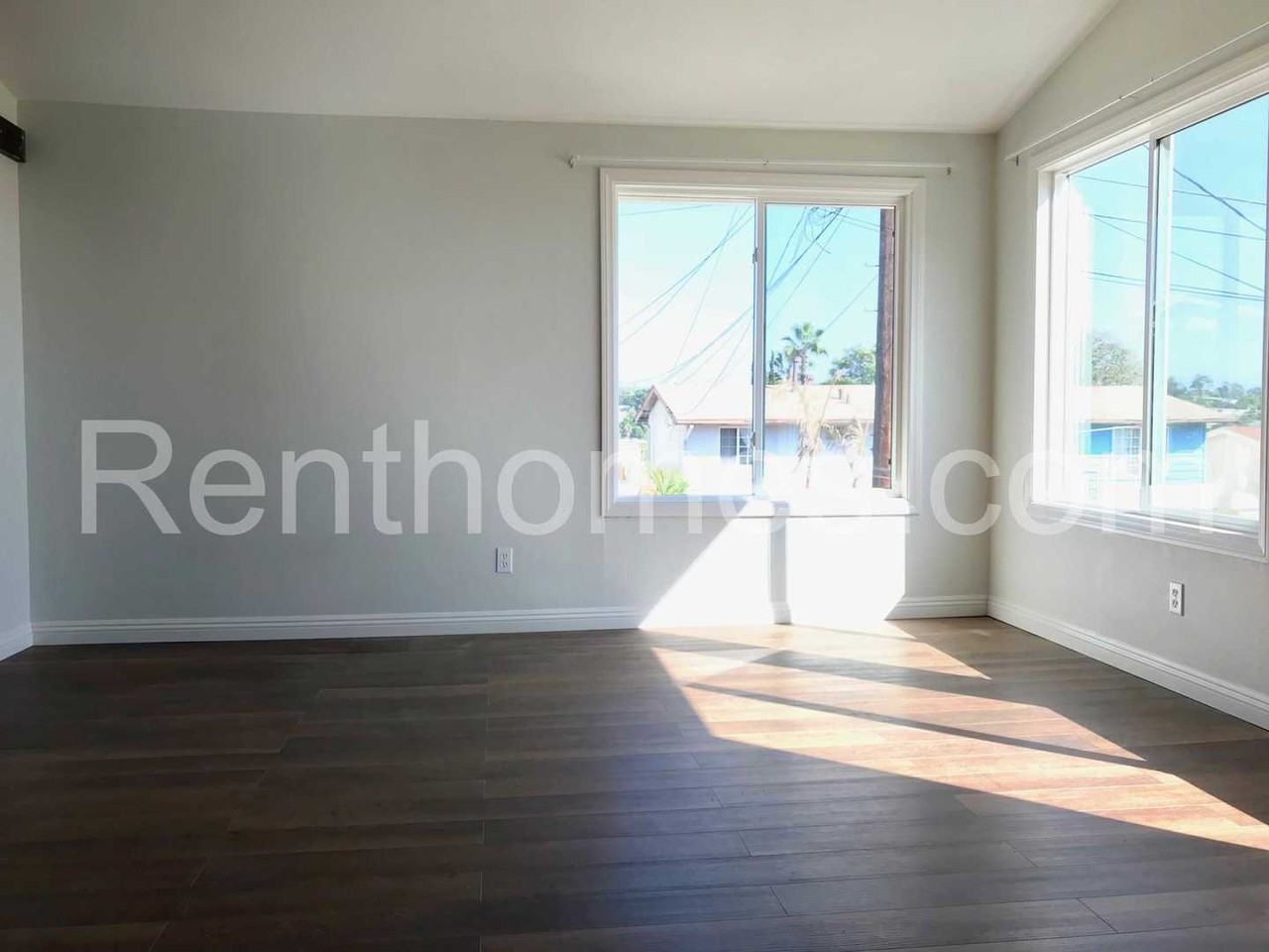 3662 Hondo St - Photo 4 of 12