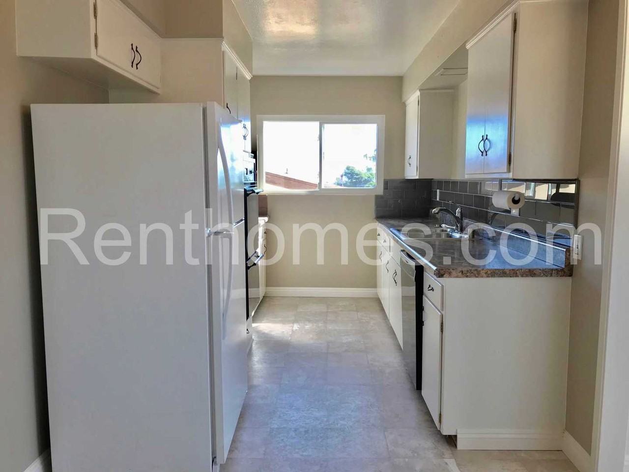 3662 Hondo St - Photo 5 of 12