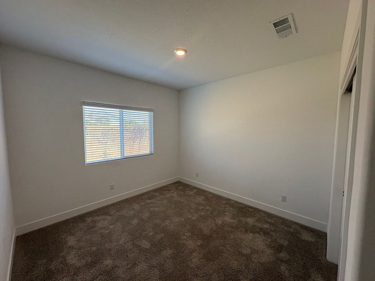 241 E Tyler Ave - Photo 6 of 35