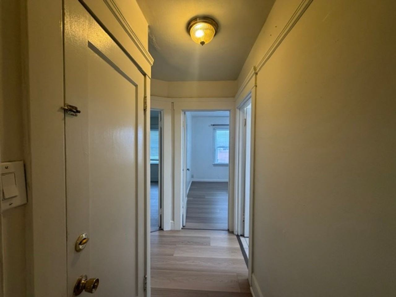 614 Hanover St - Photo 5 of 18