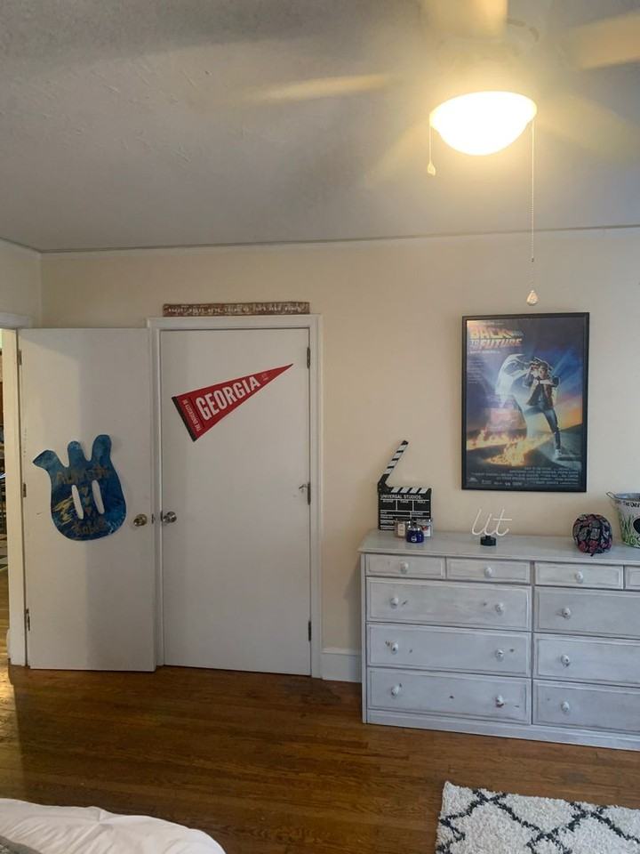 1663 S Milledge Ave - Photo 2 of 50