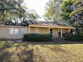 featured image of 1060 Oconee St