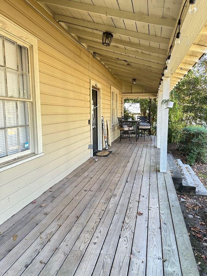 1060 Oconee St - Photo 4 of 20