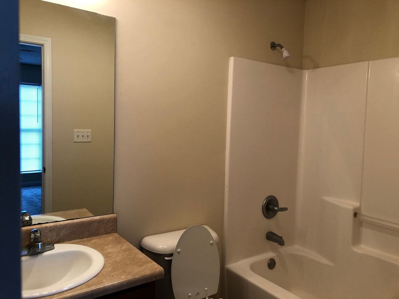 224 Glade Ln - Photo 4 of 6