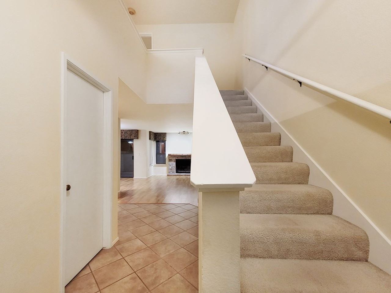 16004 Ne 42nd Ct - Photo 3 of 21