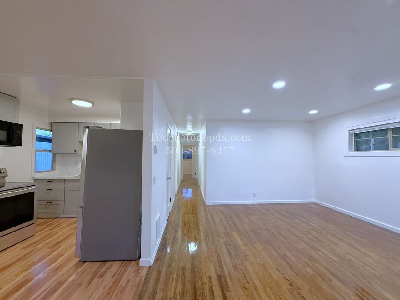 535 Ne Webster St - Photo 3 of 37