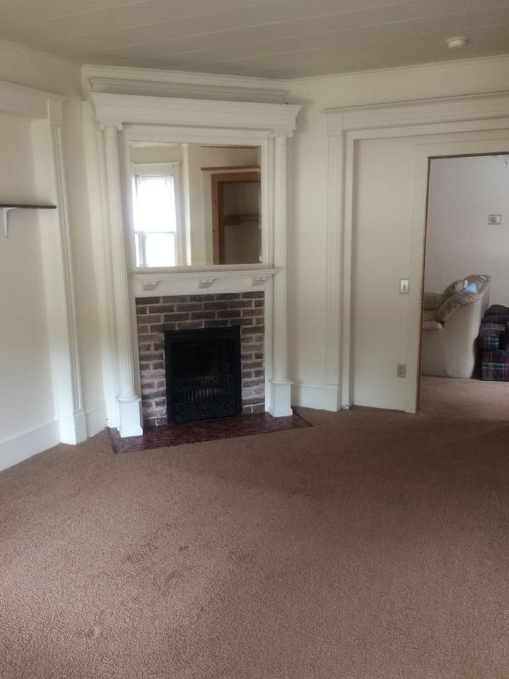 111 N Randall Ave - Photo 4 of 9