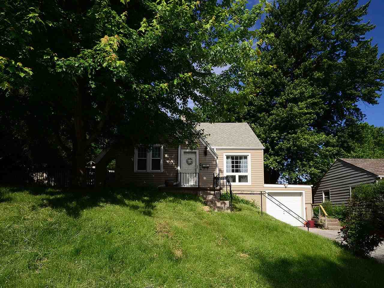 2108 S 46th St - Photo 7 of 50