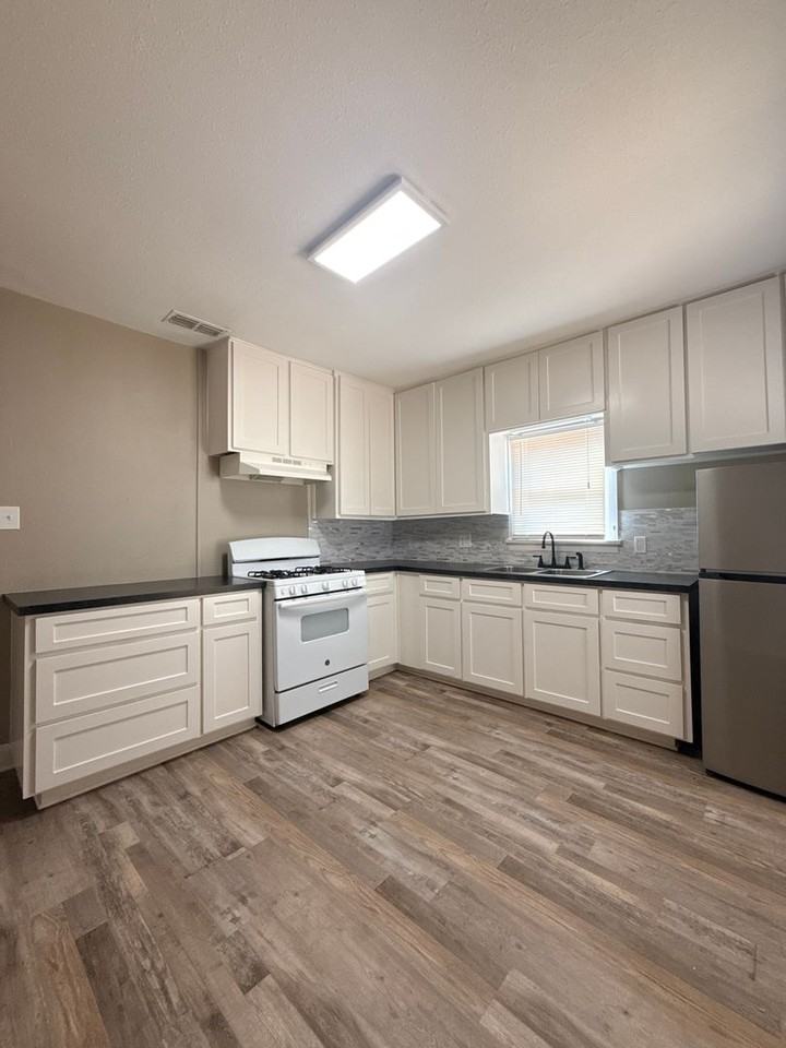 2806 Miami Ave - Photo 7 of 7
