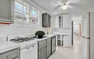 249 W Walnut St - Photo 1 of 1