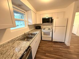 905 Sw Pelton Pl - Photo 1 of 1