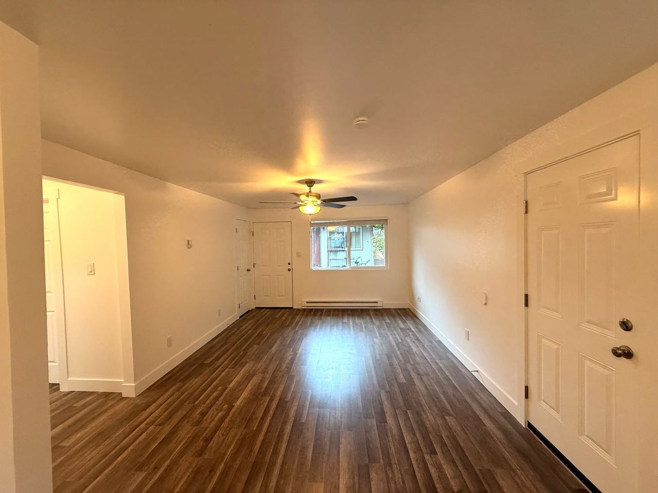 905 Sw Pelton Pl - Photo 3 of 12
