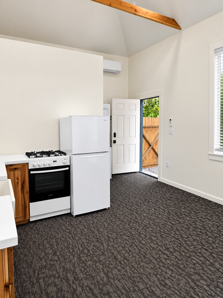 281 S Hillsdale St - Photo 6 of 11