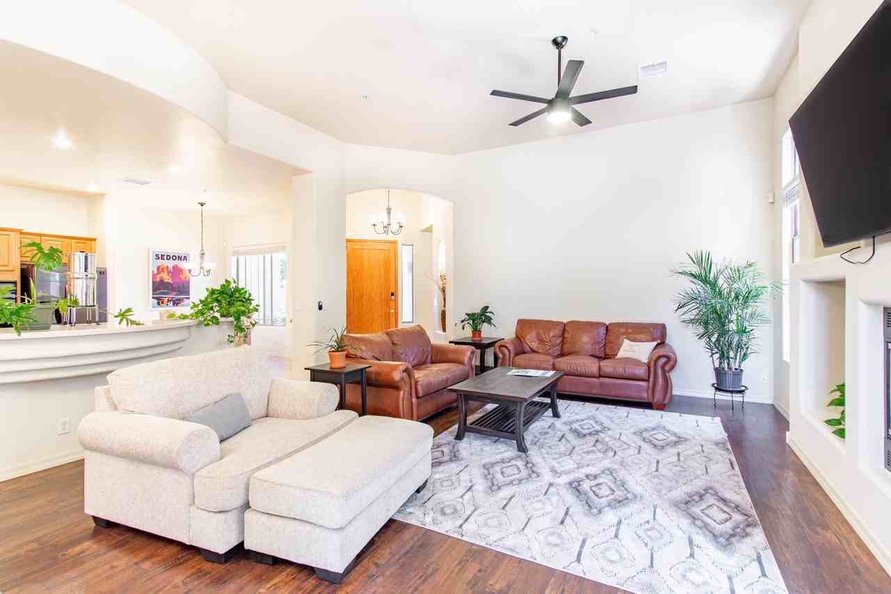225 Colinas - Photo 5 of 35
