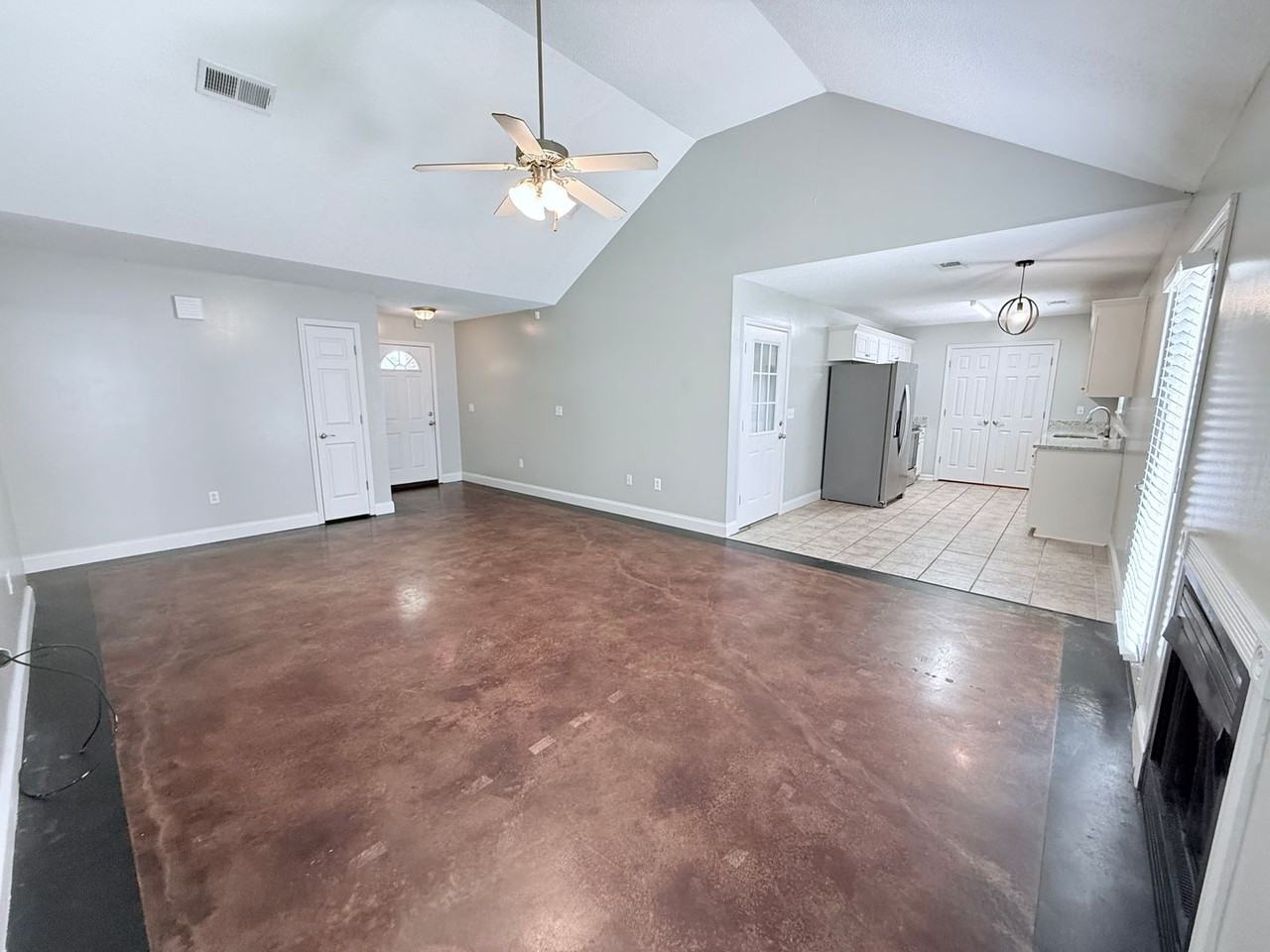 309 Eagles Point Dr - Photo 3 of 27