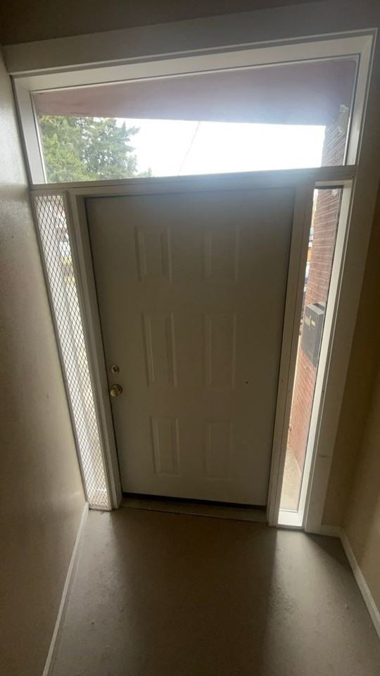 5944 5944 & 5948 NE 30th Ave - Photo 2 of 26