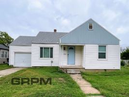 featured image of 2206 N Monroe St