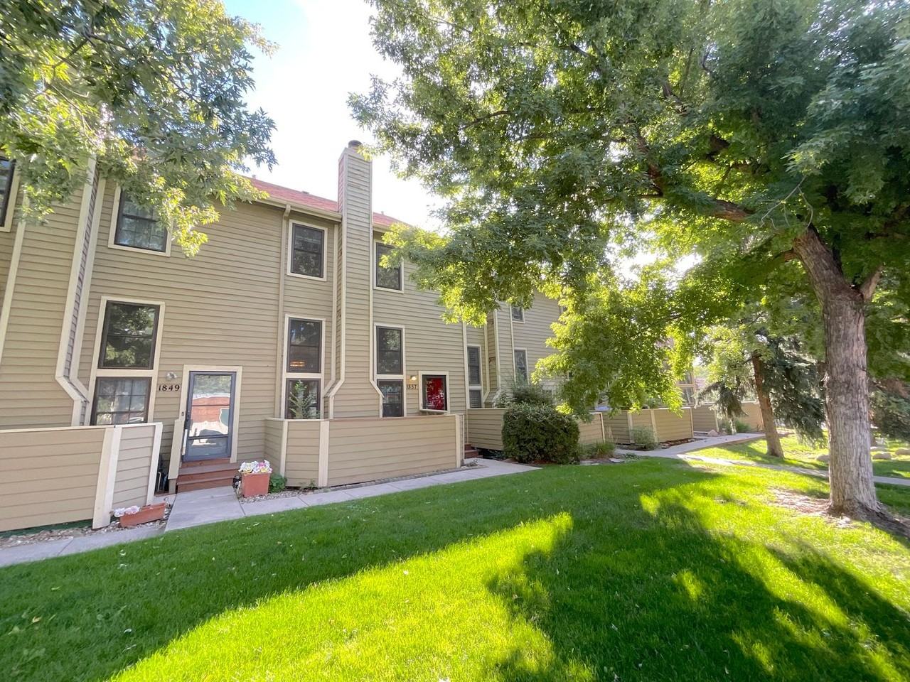 1857 Lorraine St - Photo 2 of 30
