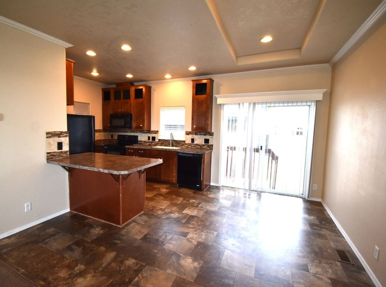 35719 Engle Rd Se - Photo 5 of 24