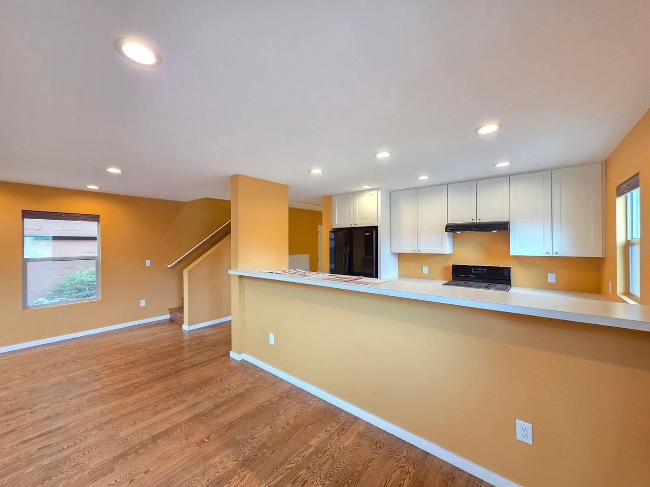 2180 W Alameda St #14 - Photo 6 of 38