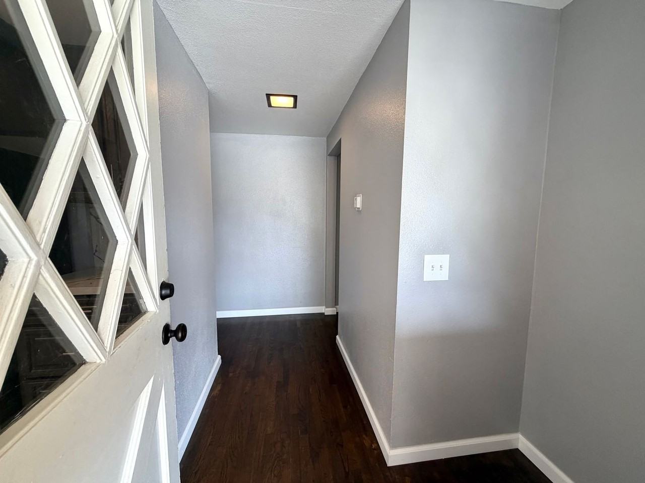 7616 Dartmoor Ave - Photo 5 of 37