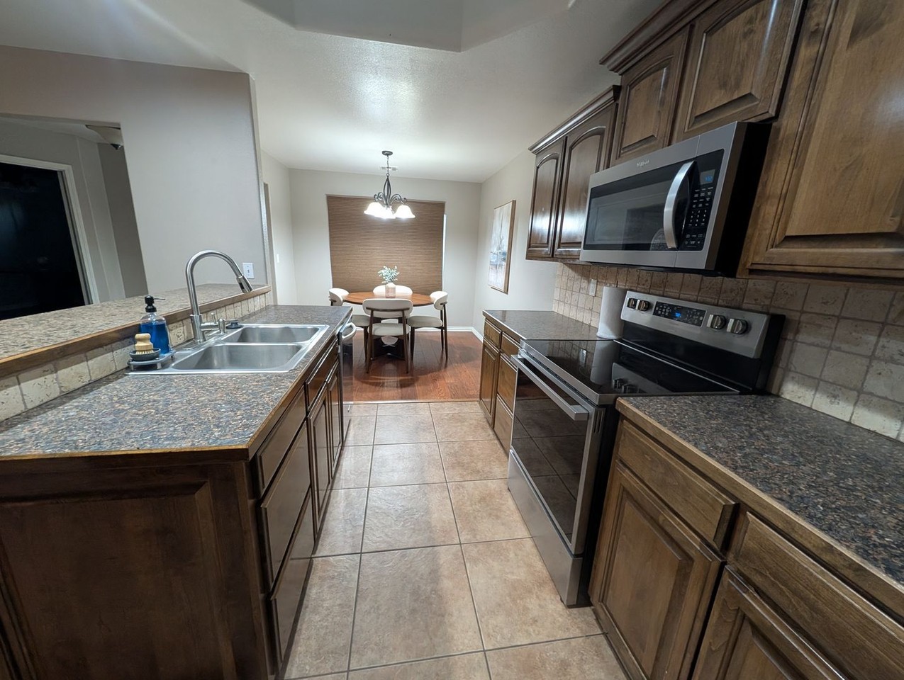 360 Haley Cir - Photo 2 of 31