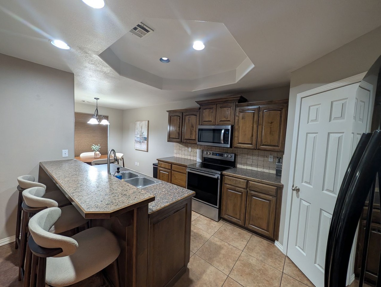 360 Haley Cir - Photo 3 of 31