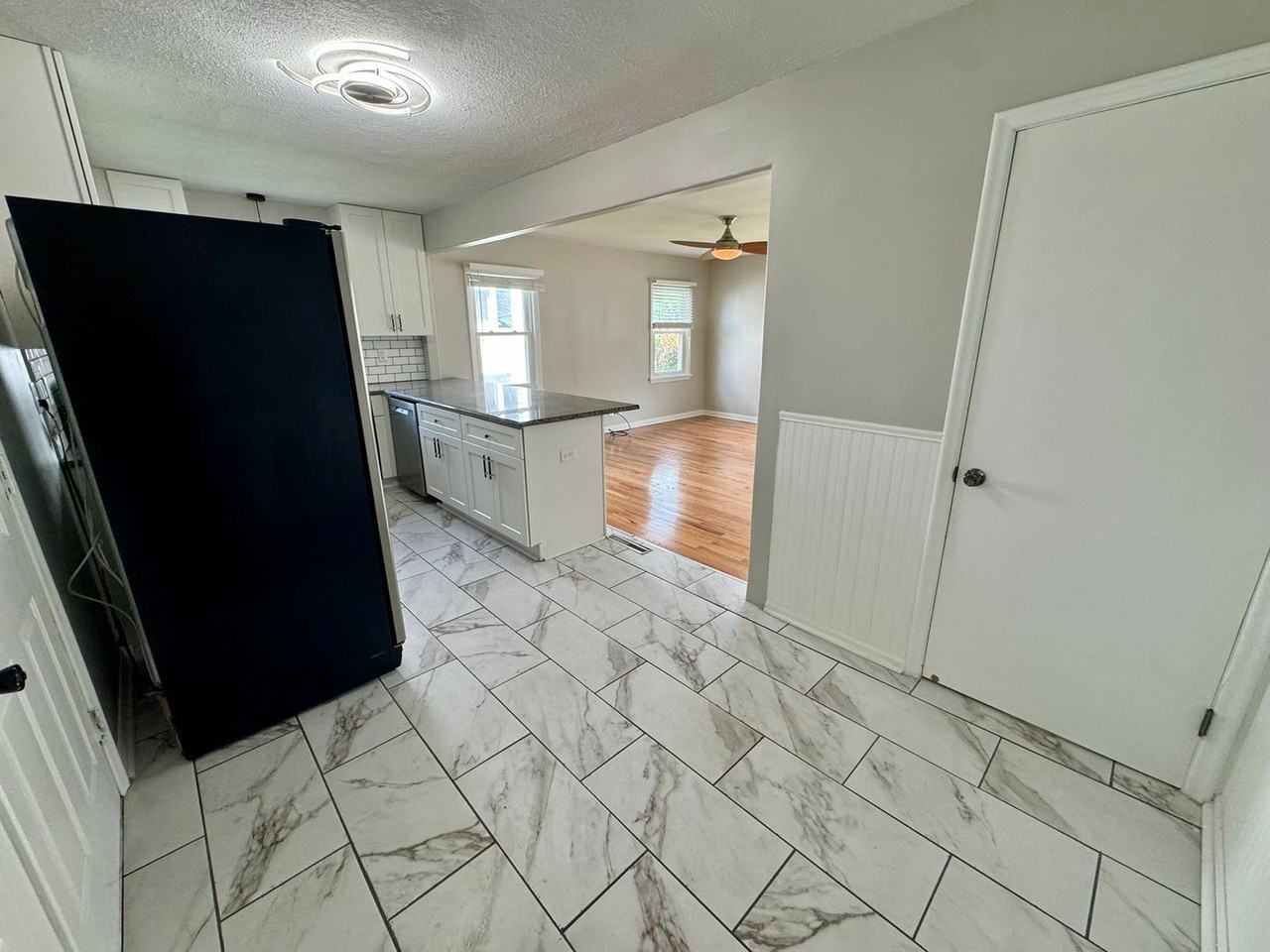 2304 Clay St - Photo 6 of 44