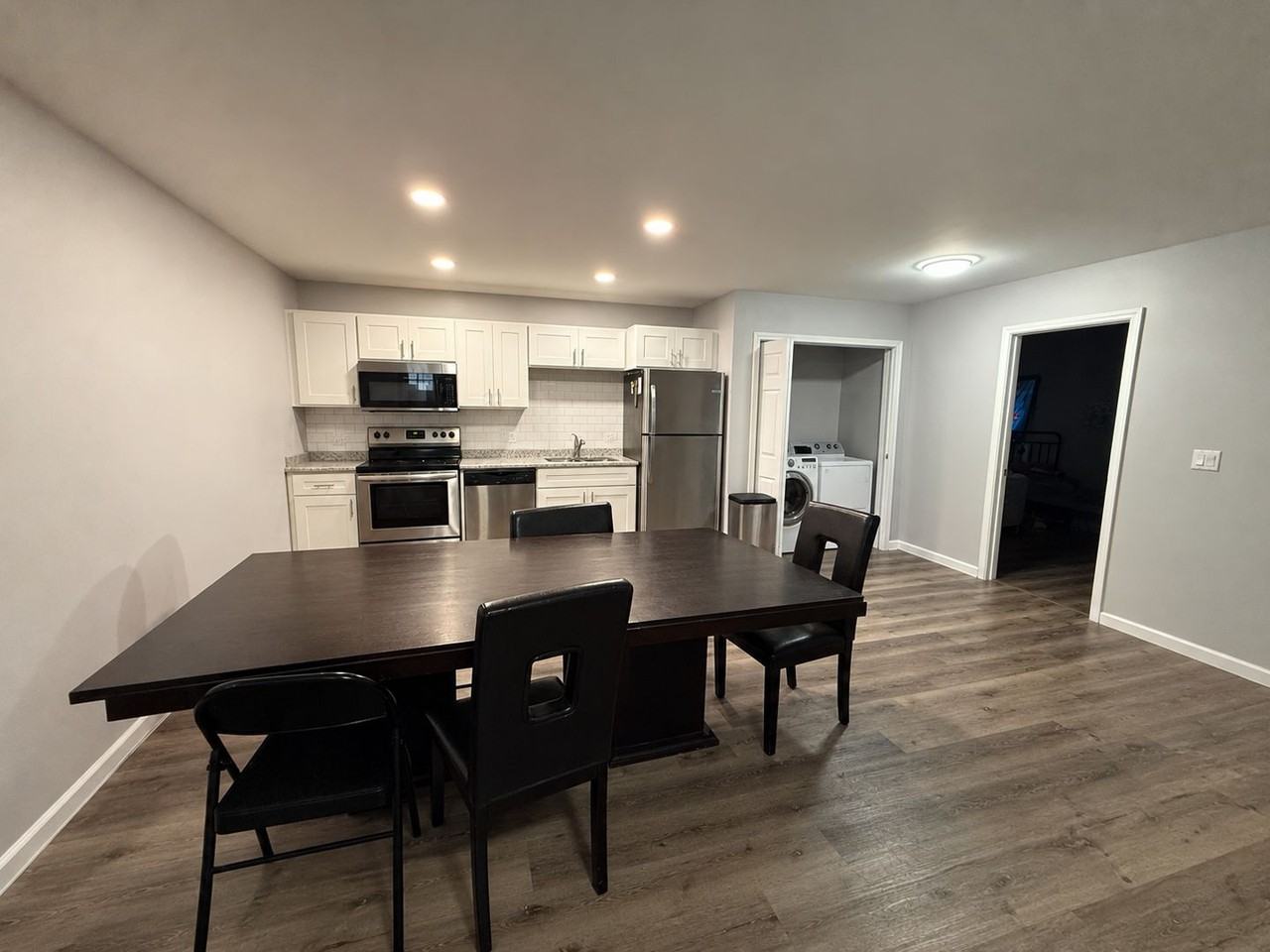 652 Pennsylvania Ave - Photo 2 of 13