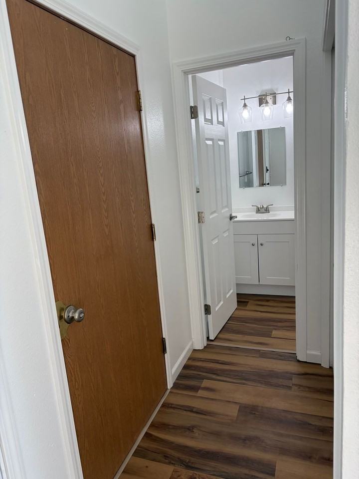 1200 28th Ave - Photo 2 of 17