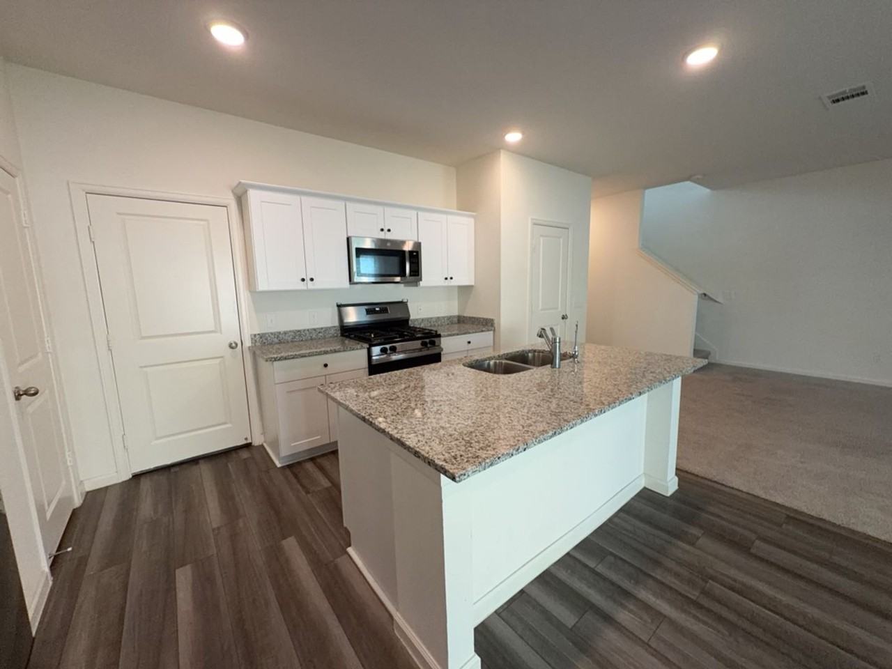 18618 Hunter William Way - Photo 4 of 22