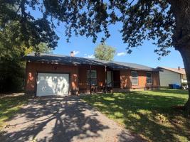 featured image of 1855 Berriedale Dr